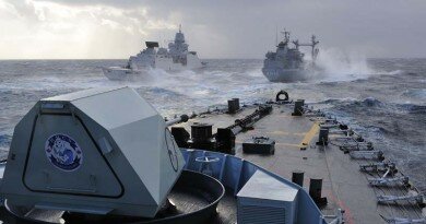 English / Anglais HS2012-0071-104 February 6, 2012 Her Majesty's Canadian Ship (HMCS) Charlottetown HMNLS De Ruyter (left) and Her Majesty's Canadian Ship Charlottetown approach for a Replenishment at Sea (RAS) from German tanker RHON (center), during Operation ACTIVE ENDEAVOUR with Standing NATO maritime Group 1 in the Mediterranean Sea on February 6, 2012. Operation ACTIVE ENDEAVOUR is a NATO maritime operation. It operates in the Mediterranean Sea to prevent the movement of terrorists or weapons of mass destruction, and enhance the security of shipping in general. Under Operation ACTIVE ENDEAVOUR, HMCS Charlottetown will patrol the Mediterranean Sea and detect, deter and protect against terrorist activity in her area of responsibility. Although their mandate is limited to detection and deterrence of activities related to terrorism, the NATO fleet deployed on Operation Active Endeavour has enhanced security and stability in the Mediterranean Sea to the considerable benefit of trade and commerce. Photo by Cpl Ronnie Kinnie, Formation Imaging Services, Halifax © 2012 DND-MDN Canada French/Français HS2012-0071-104 6 février 2012 Navire canadien de Sa Majesté (NCSM) CHARLOTTETOWN Le HMNLS DE RUYTER (à gauche) et le Navire canadien de Sa Majesté CHARLOTTETOWN s’approchent du navire-citerne allemand RHON (au centre) en vue d’un ravitaillement en mer (REM) lors de l’opération Active Endeavour dans la mer Méditerranée, avec le 1er Groupe de la Force navale permanente de réaction de l’OTAN, le 6 février 2012. L’opération Active Endeavour est une opération maritime de l’OTAN. Elle se déroule dans la mer Méditerranée en vue d’empêcher la circulation des terroristes ou des armes de destruction massive et d’accroître la sécurité du transport maritime en général. Dans le cadre de l’opération Active Endeavour, le NCSM CHARLOTTETOWN patrouillera sa zone de responsabilité en mer Méditerranée pour détecter et contrecarrer les